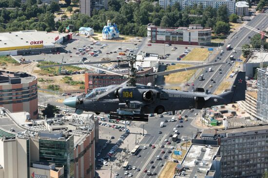 Репетиция парада ко Дню ВМФ в Санкт-Петербурге