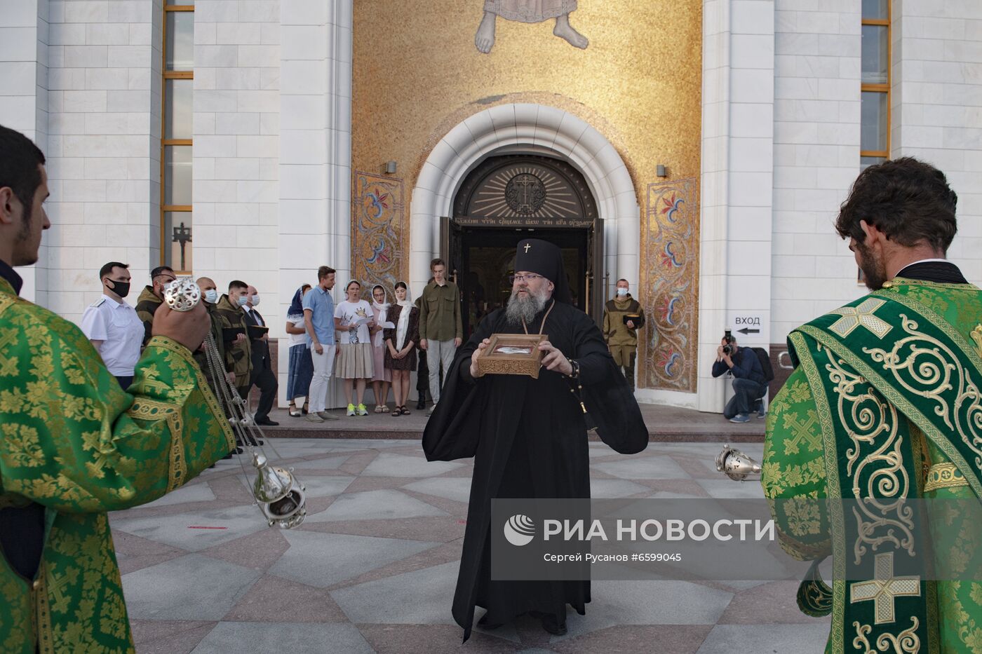 Мощи святого А. Невского доставили на Сахалин