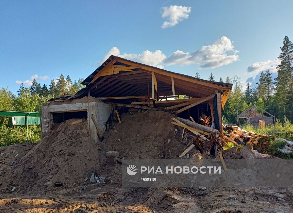 Дом в Ленинградской области, где нашли "частную тюрьму"