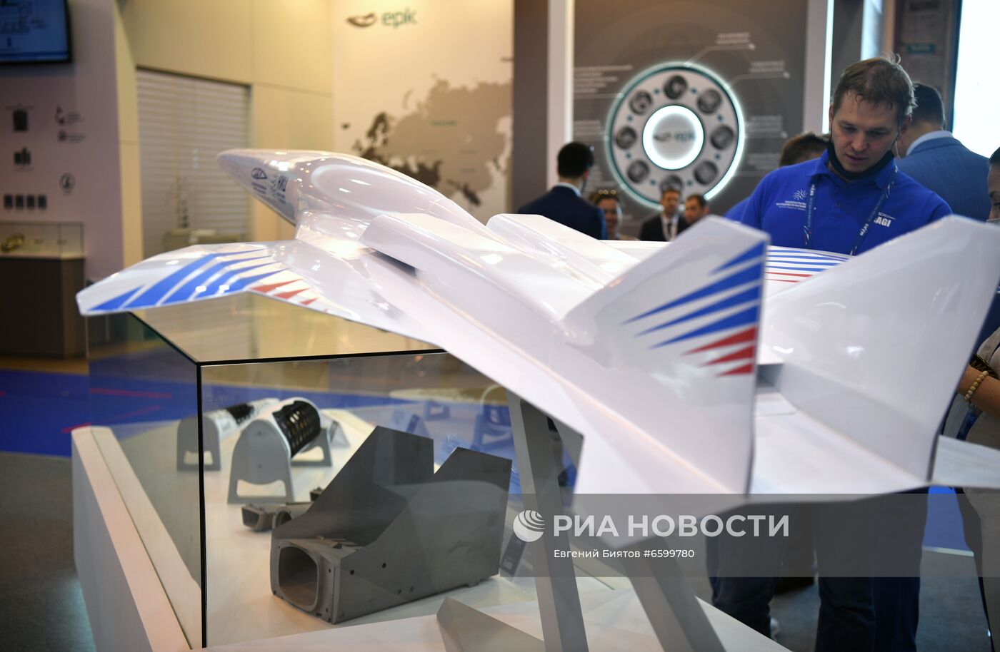 Открытие МАКС-2021 