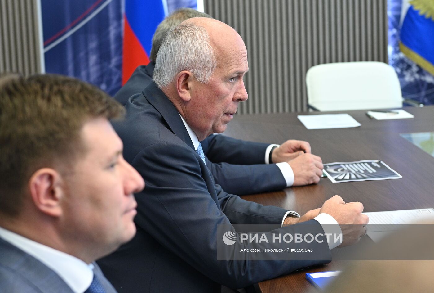 Президент РФ В. Путин принял участие в открытии МАКС-2021