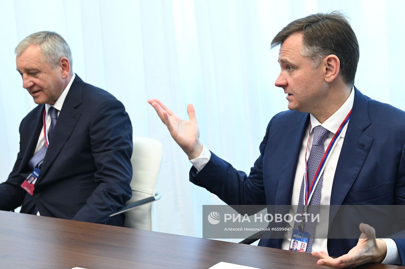 Президент РФ В. Путин принял участие в открытии МАКС-2021