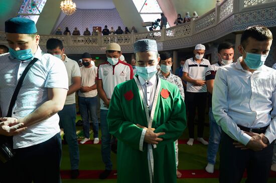 Празднование Курбан-байрам в регионах России