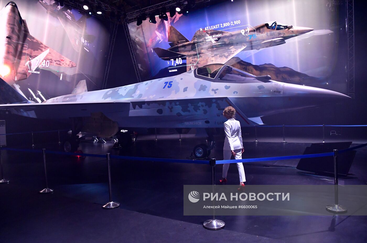 Презентация нового военного самолета Checkmate