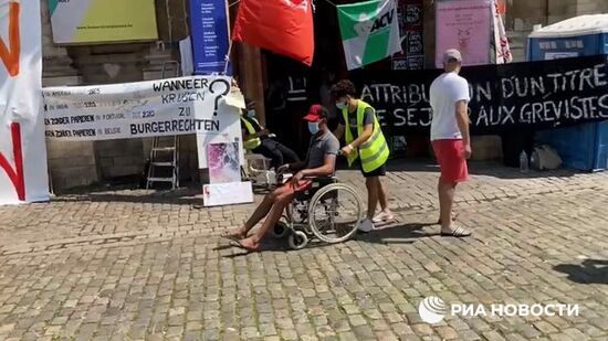 Бельгийцы, не получившие вид на жительство, объявили голодовку