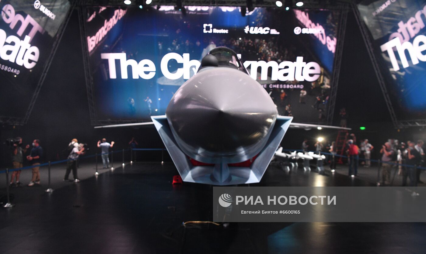 Презентация нового военного самолета Checkmate