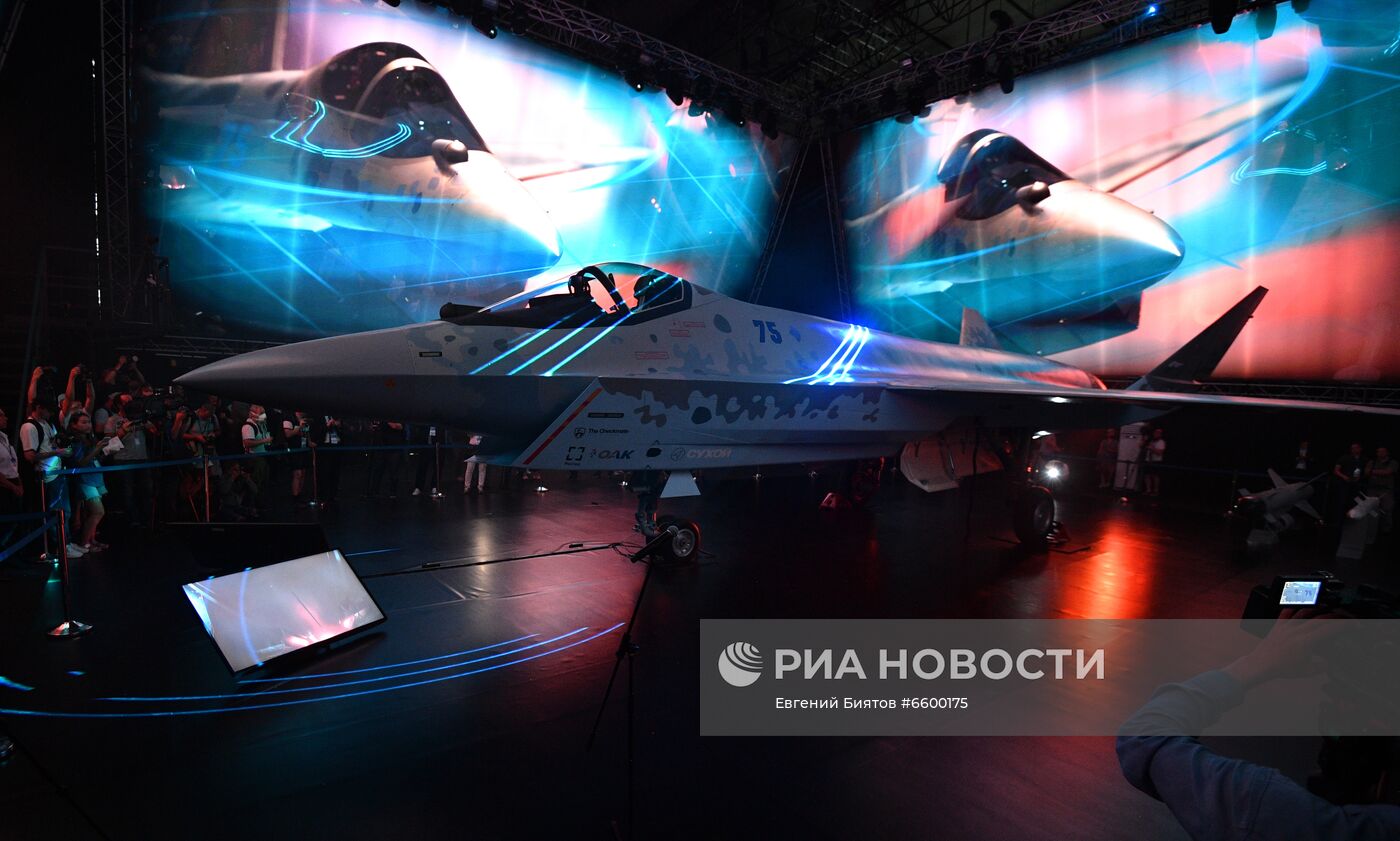 Презентация нового военного самолета Checkmate