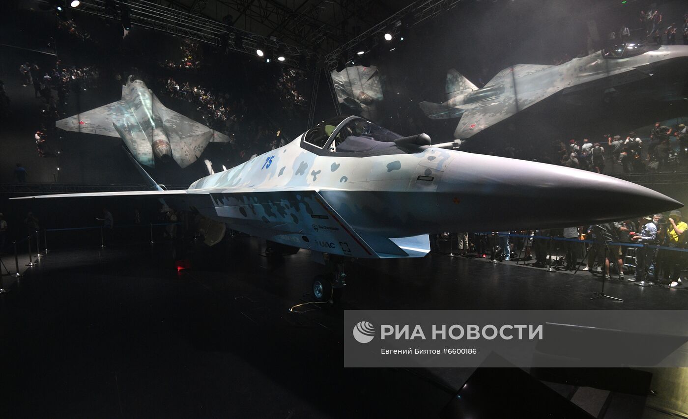 Презентация нового военного самолета Checkmate