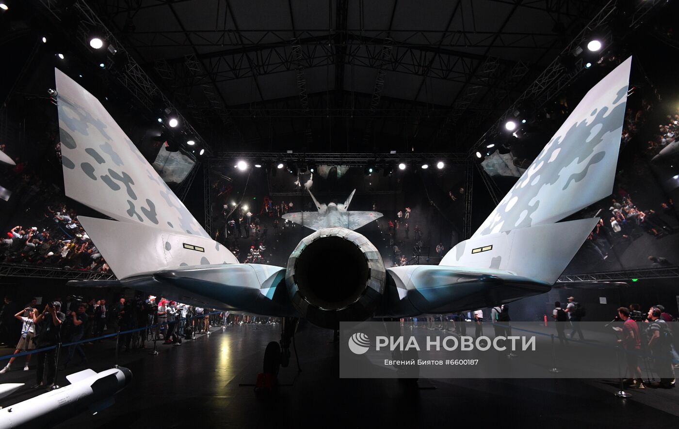 Презентация нового военного самолета Checkmate