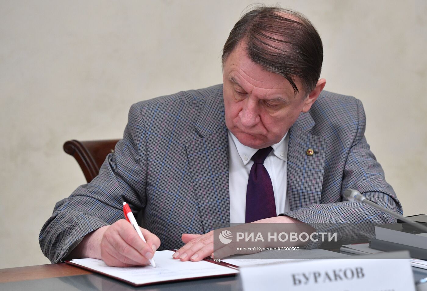 Подписания соглашения о наблюдении за выборами между ОП РФ и политическими партиями