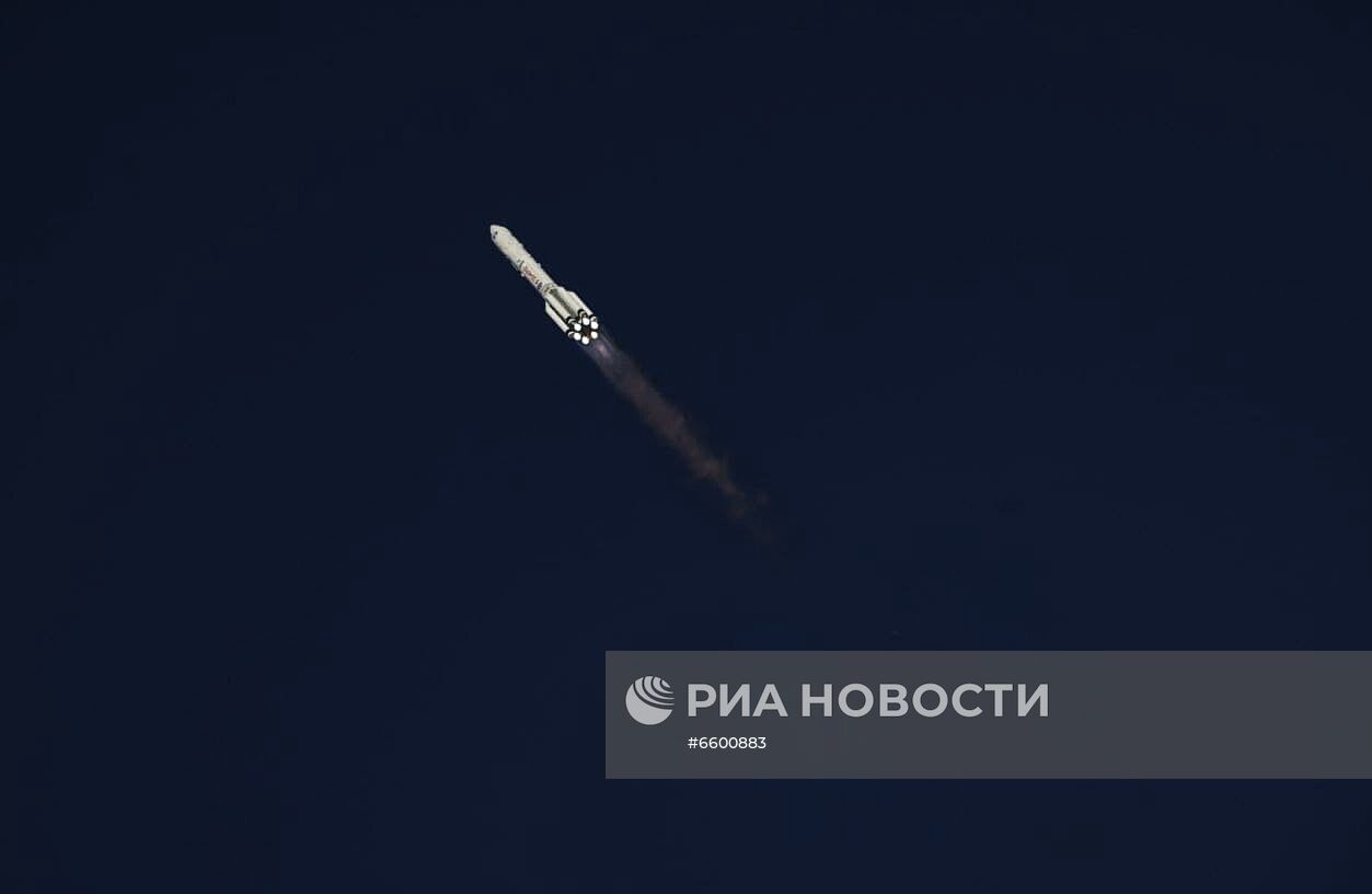 Запуск РН "Протон-М" с  лабораторным модулем "Наука"