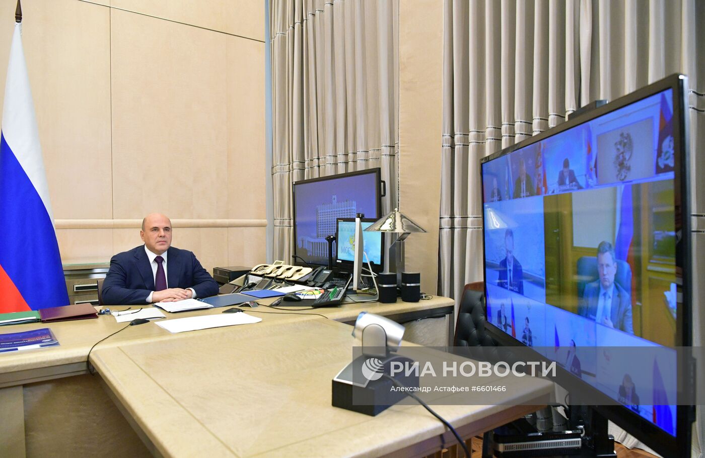 Премьер-министр РФ М. Мишустин провел заседание правительства РФ