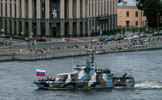 Генеральная репетиция парада ко Дню ВМФ в Санкт-Петербурге