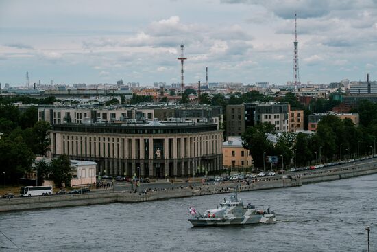 Генеральная репетиция парада ко Дню ВМФ в Санкт-Петербурге