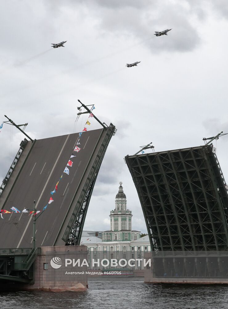 Генеральная репетиция парада ко Дню ВМФ в Санкт-Петербурге