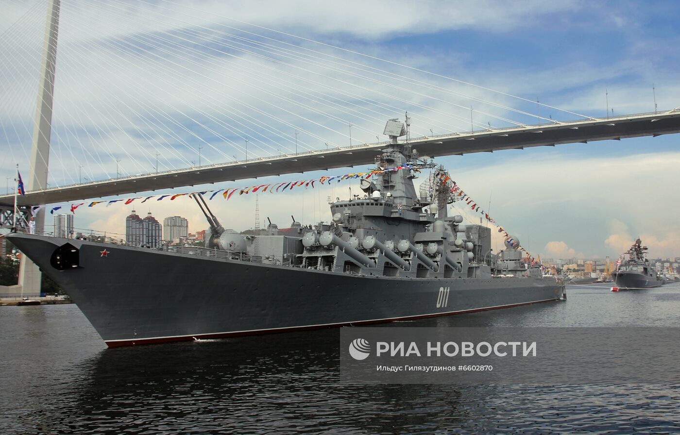 Репетиция парада ВМФ во Владивостоке