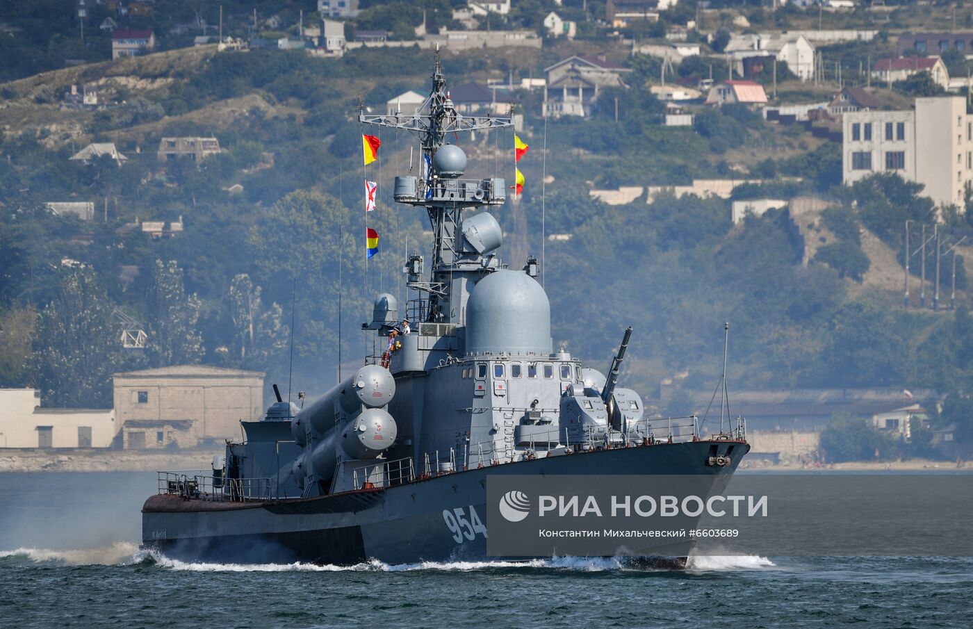 Репетиция парада ВМФ в Севастополе