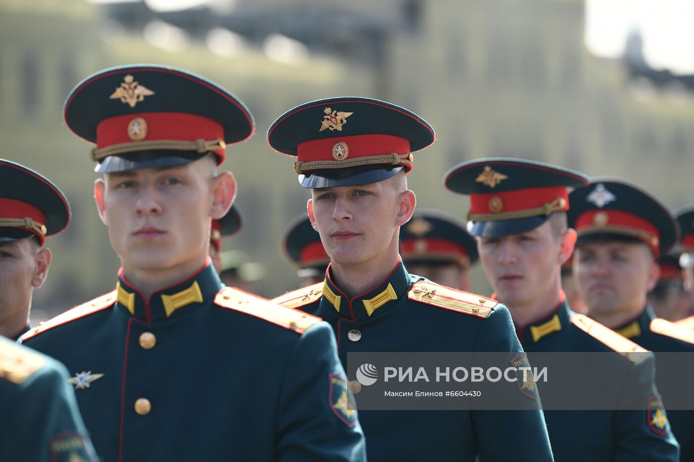 Выпуск офицеров Московского высшего общевойскового командного училища