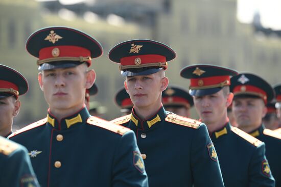 Выпуск офицеров Московского высшего общевойскового командного училища