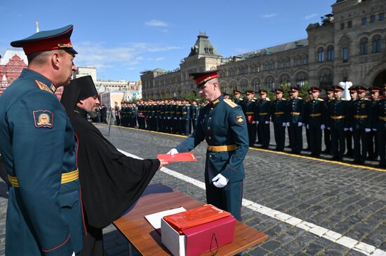 Выпуск офицеров Московского высшего общевойскового командного училища