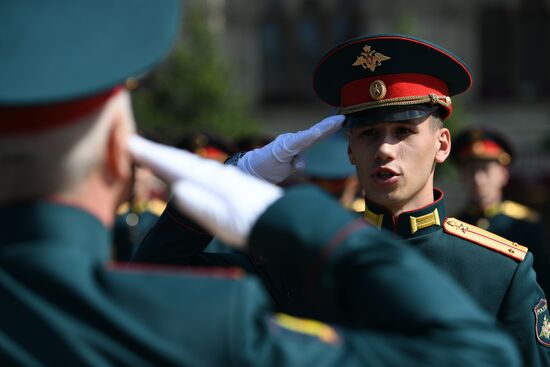 Выпуск офицеров Московского высшего общевойскового командного училища