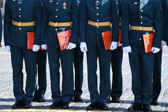 Выпуск офицеров Московского высшего общевойскового командного училища