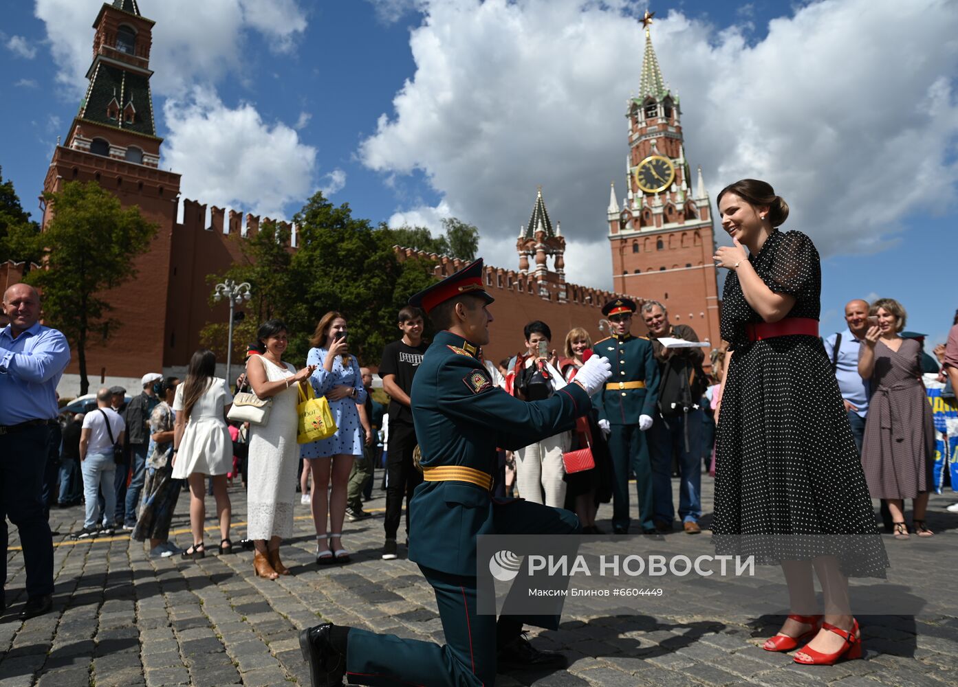 Выпуск офицеров Московского высшего общевойскового командного училища