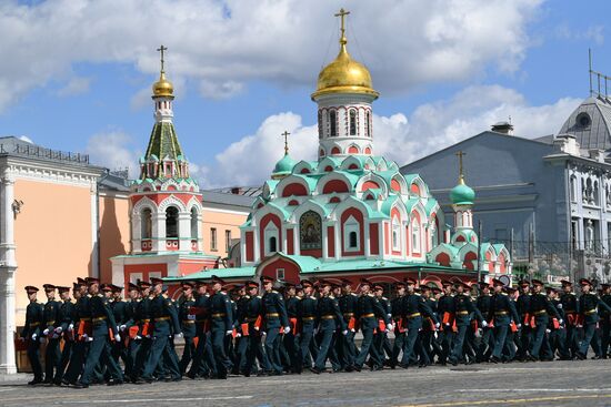 Выпуск офицеров Московского высшего общевойскового командного училища