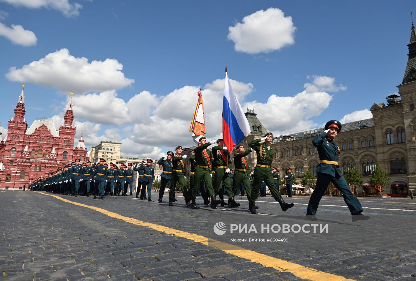 Выпуск офицеров Московского высшего общевойскового командного училища