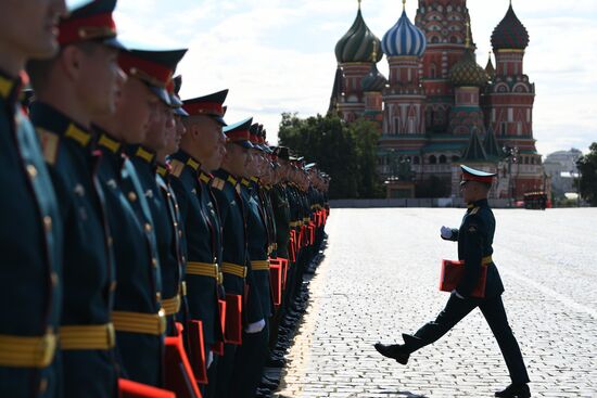 Выпуск офицеров Московского высшего общевойскового командного училища