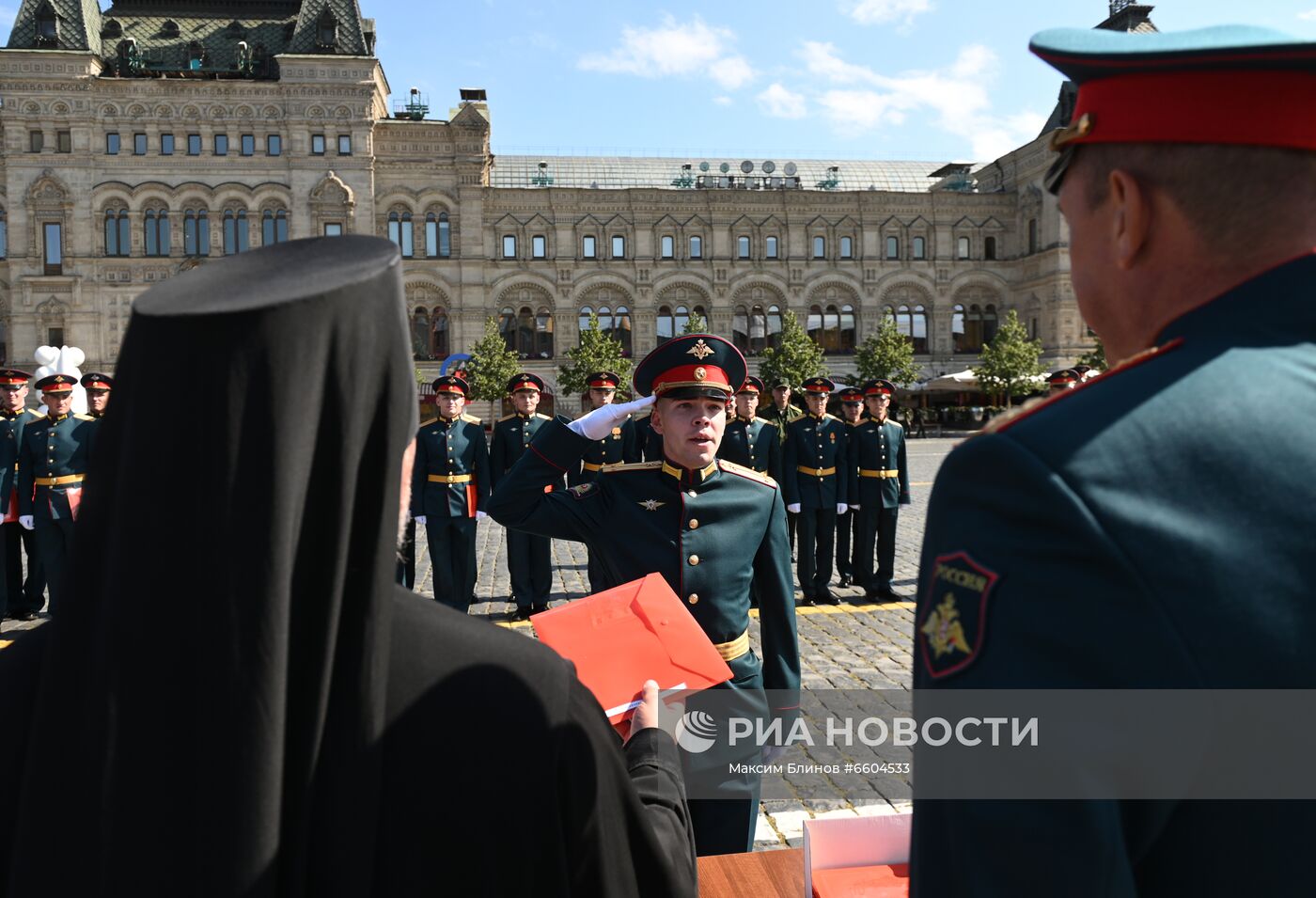 Выпуск офицеров Московского высшего общевойскового командного училища