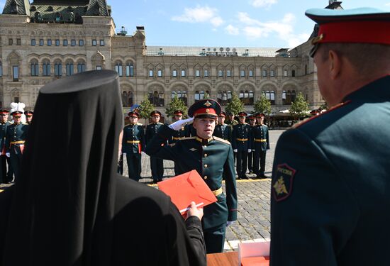 Выпуск офицеров Московского высшего общевойскового командного училища