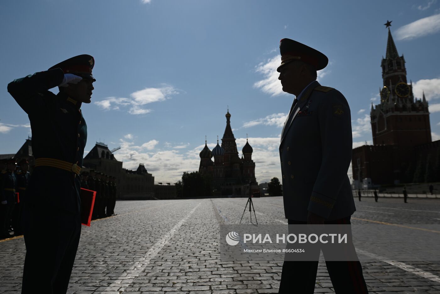 Выпуск офицеров Московского высшего общевойскового командного училища