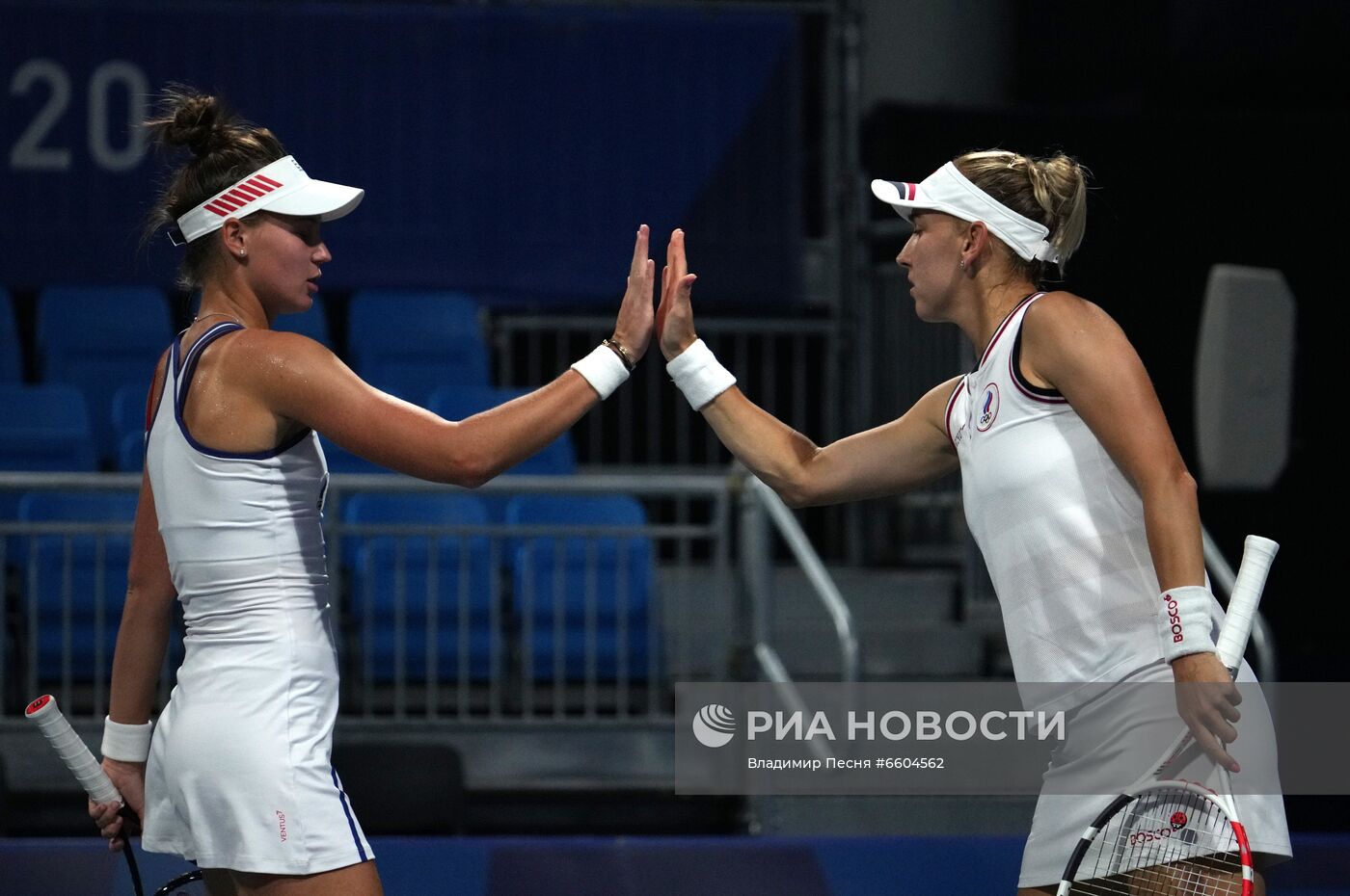 Олимпиада-2020. Теннис. Женщины. Кудерметова/Веснина - Зигемунд/Фридзам