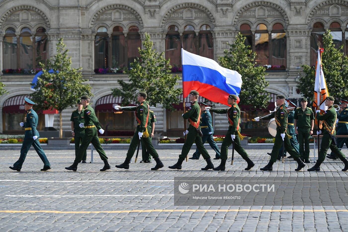 Выпуск офицеров Московского высшего общевойскового командного училища