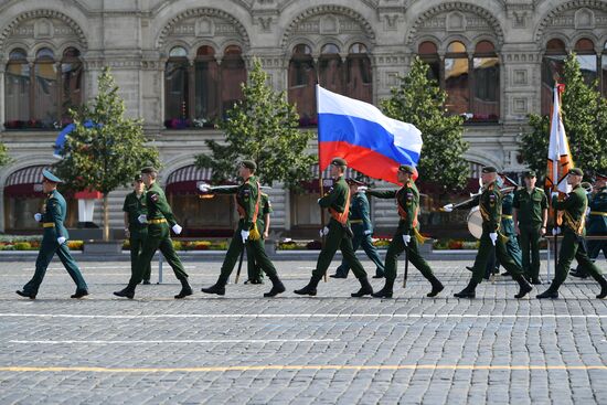 Выпуск офицеров Московского высшего общевойскового командного училища