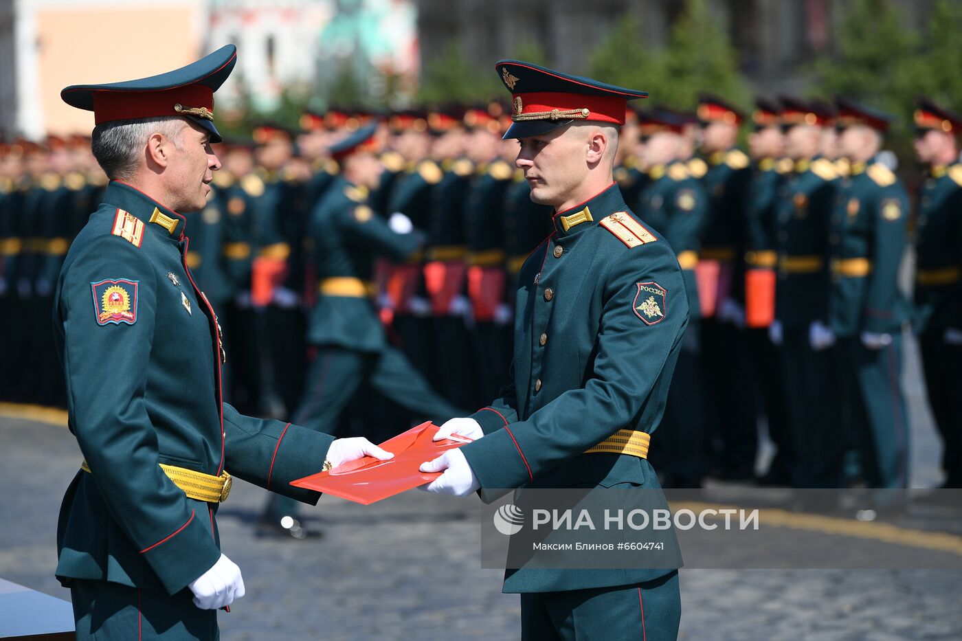 Выпуск офицеров Московского высшего общевойскового командного училища