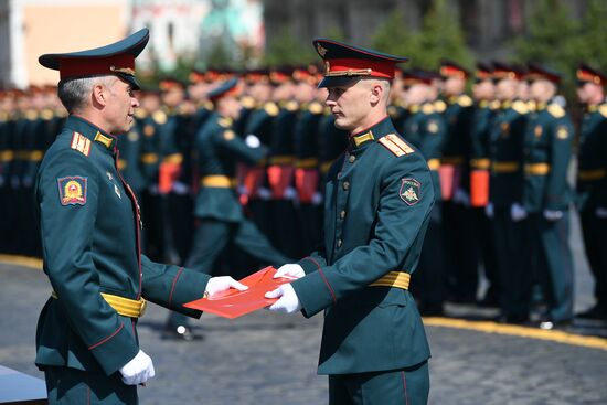 Выпуск офицеров Московского высшего общевойскового командного училища