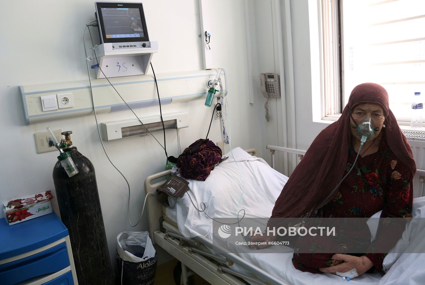 Госпиталь для лечения больных COVID-19 в Кабуле