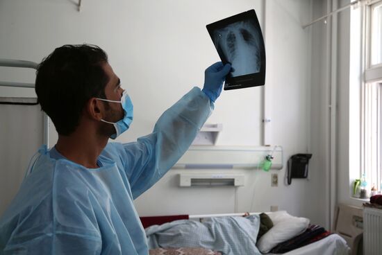 Госпиталь для лечения больных COVID-19 в Кабуле