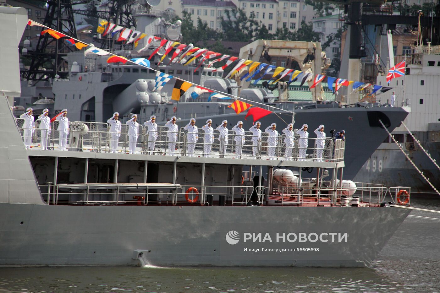 День ВМФ в городах России