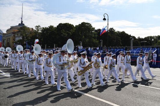 Празднование Дня ВМФ в Санкт-Петербурге