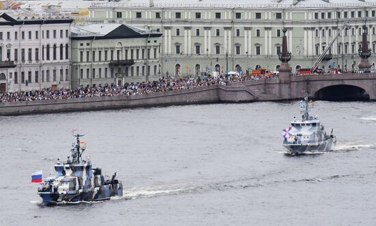 Празднование Дня ВМФ в Санкт-Петербурге