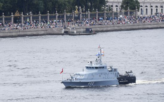 Празднование Дня ВМФ в Санкт-Петербурге