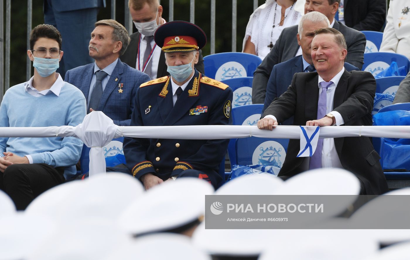 Празднование Дня ВМФ в Санкт-Петербурге