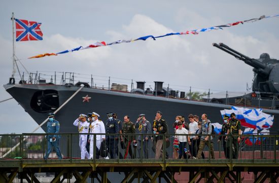 Празднование Дня ВМФ в Санкт-Петербурге