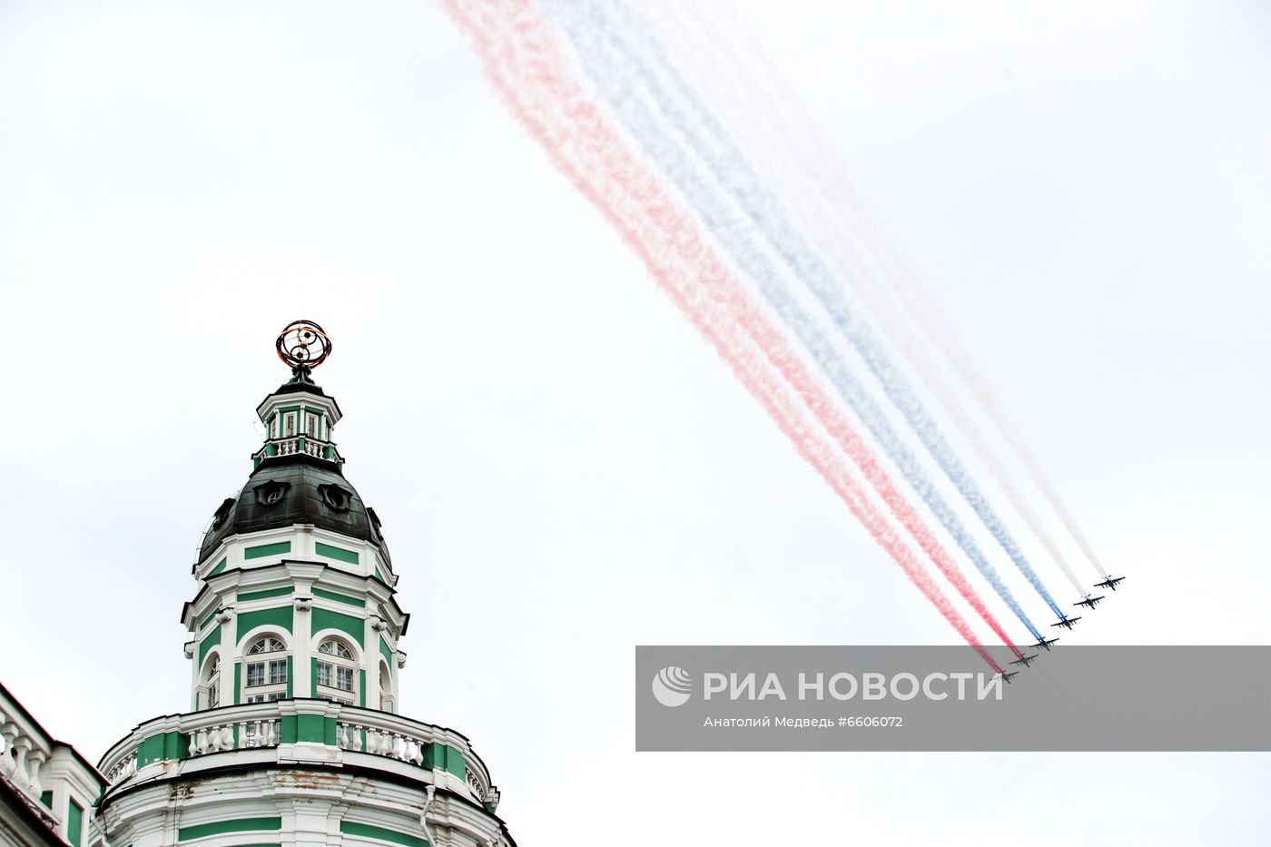 Празднование Дня ВМФ в Санкт-Петербурге