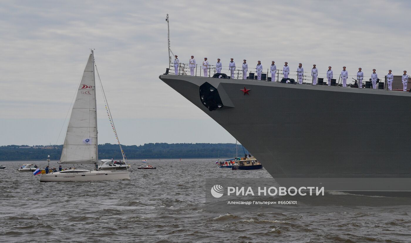 Празднование Дня ВМФ в Санкт-Петербурге