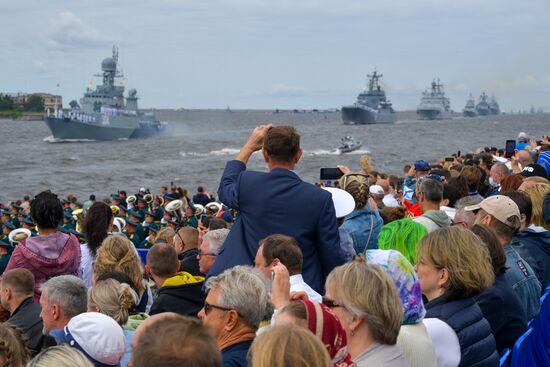 Празднование Дня ВМФ в Санкт-Петербурге