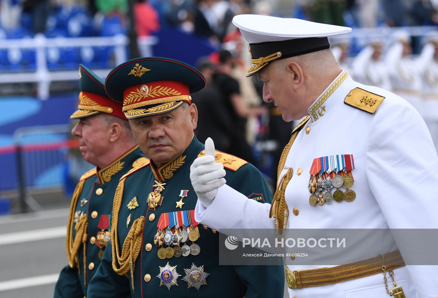 Празднование Дня ВМФ в Санкт-Петербурге